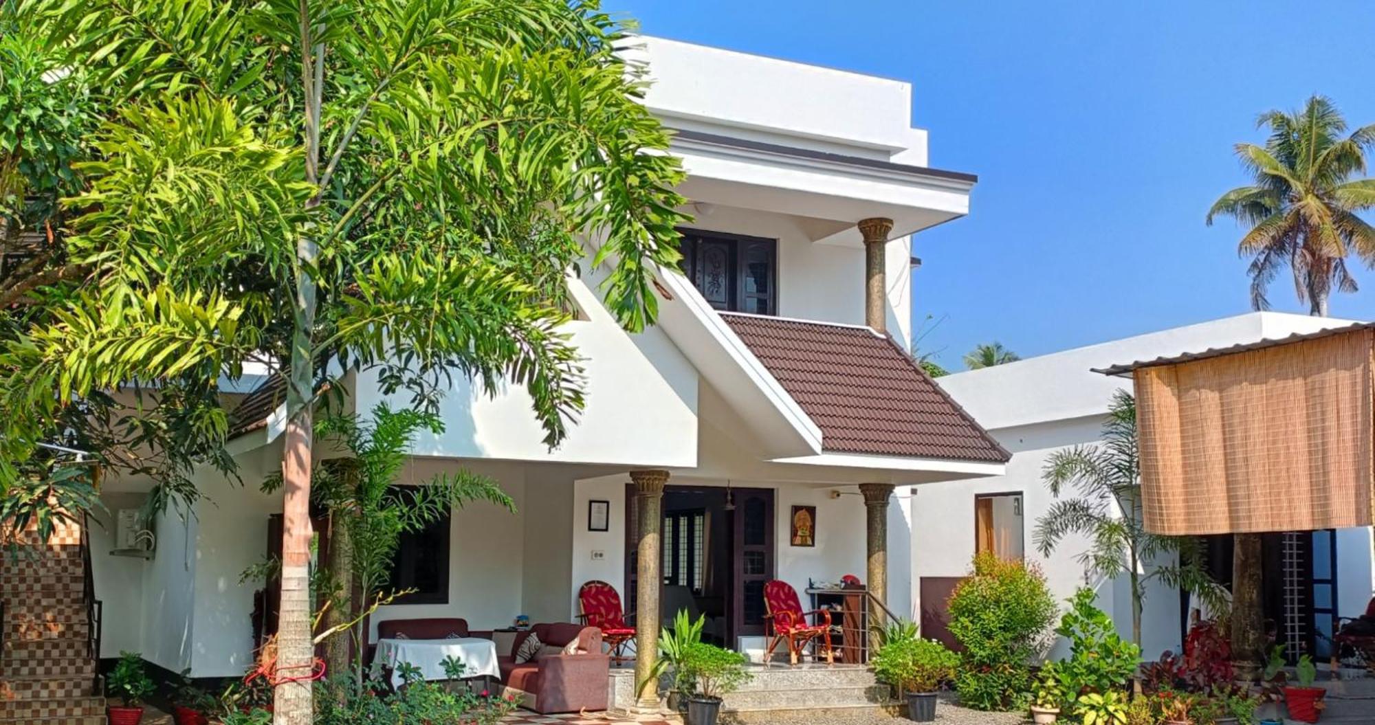 Alma Homestay マラリクラム エクステリア 写真