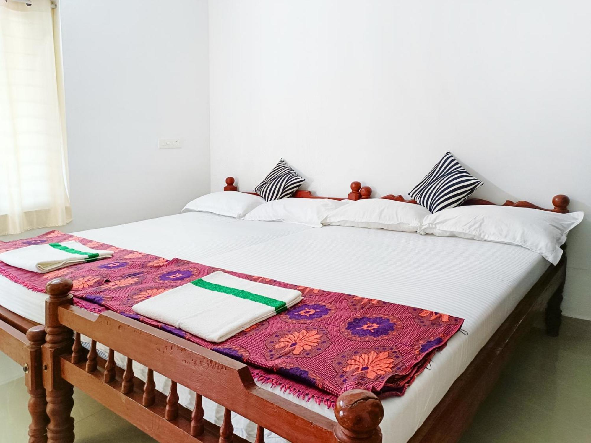Alma Homestay マラリクラム エクステリア 写真