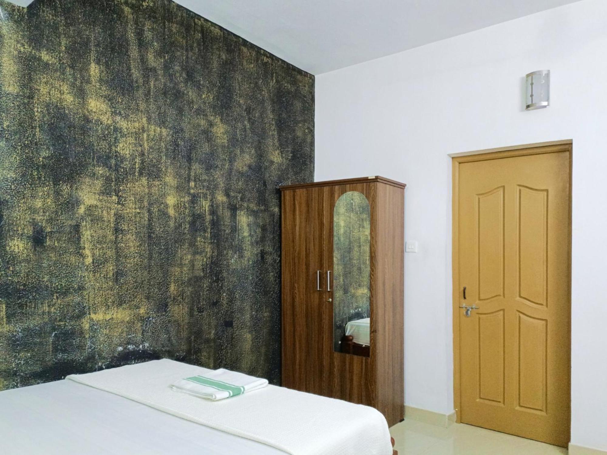 Alma Homestay マラリクラム エクステリア 写真