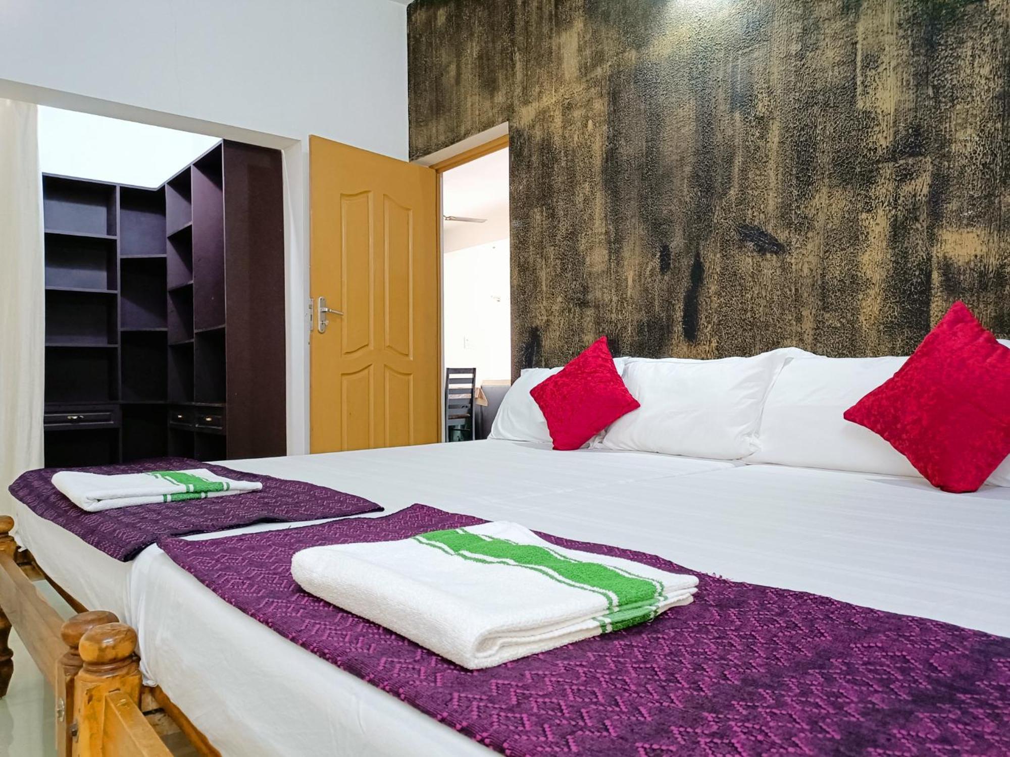 Alma Homestay マラリクラム エクステリア 写真