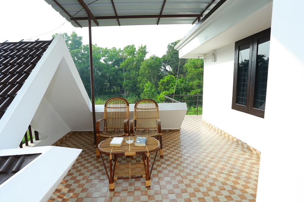 Alma Homestay マラリクラム エクステリア 写真